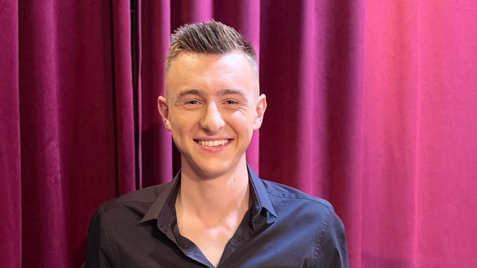 Džan Imamović osvojio Pinkove zvezde emotivnim nastupima i raznolikim repertoarom – pesme kojima je Džan Imamović pokorio Pinkove zvezde