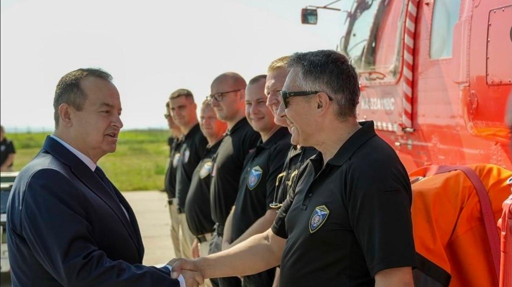 Ivica Dačić čestitao krsnu slavu Helikopterskoj jedinici MUP-a Srbije – Helikopterska jedinica MUP-a