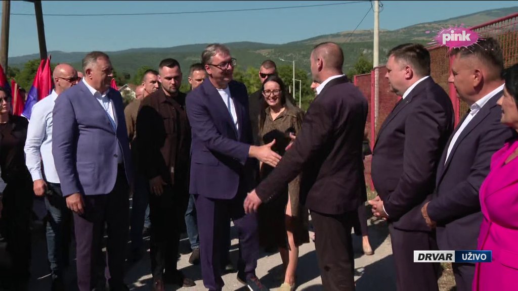 Predsednik Vučić i Dodik obišli fabriku Yumco u Drvaru, najavljena ulaganja – obilazak fabrike Yumco
