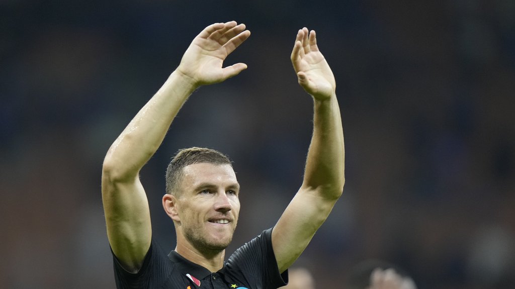 Edin Džeko produžio ugovor sa Šalkeom do 2027. godine – Edin Džeko Šalke