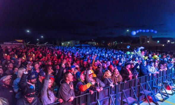 Faouzia oduševila Lollapalooza publiku u korzetima i sa pletenicama – Faouzia Lollapalooza nastup