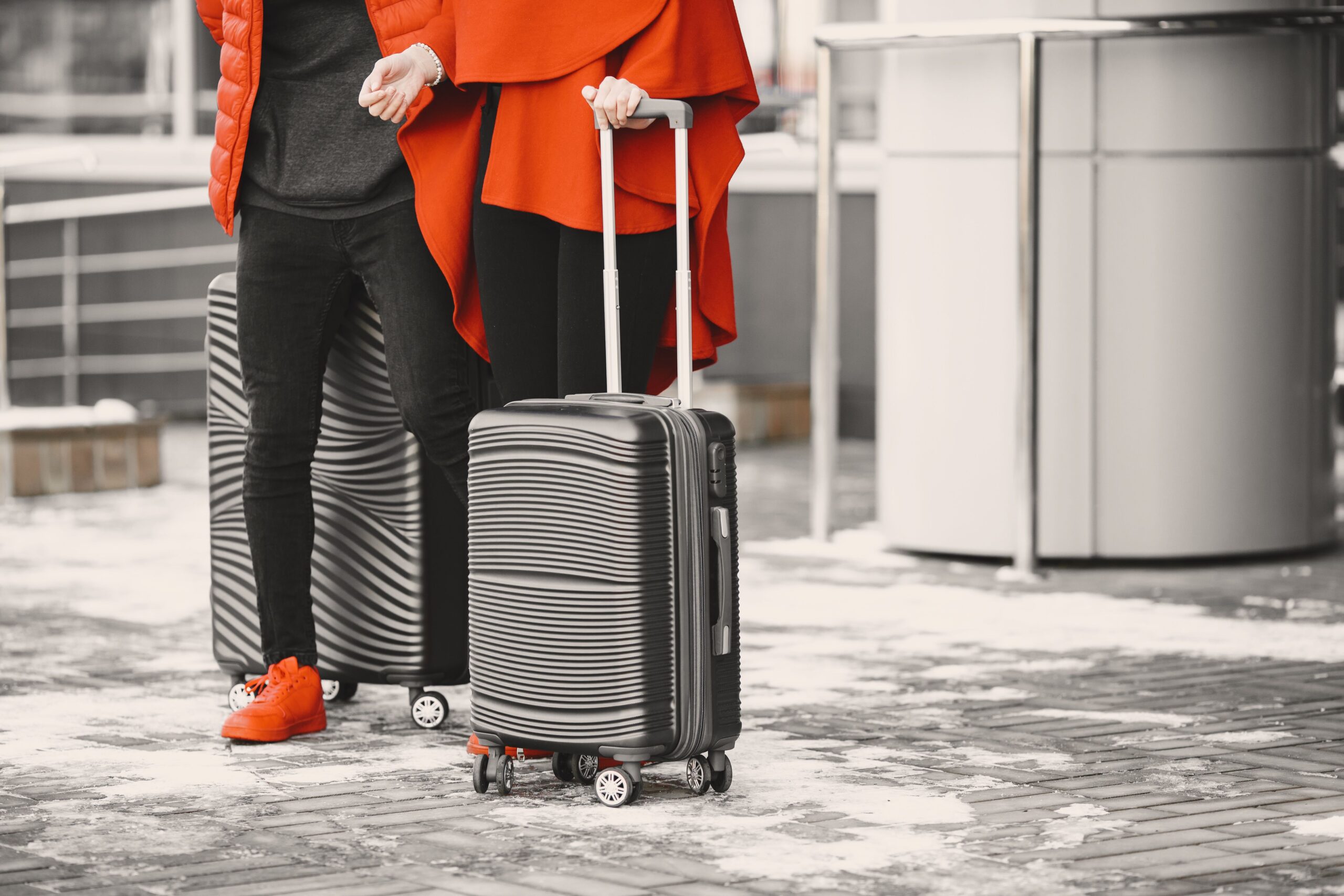 Najudobniji slojevi za putovanje avionom: Kardigani i džemperi za svaku priliku – putovanje avionom moda
