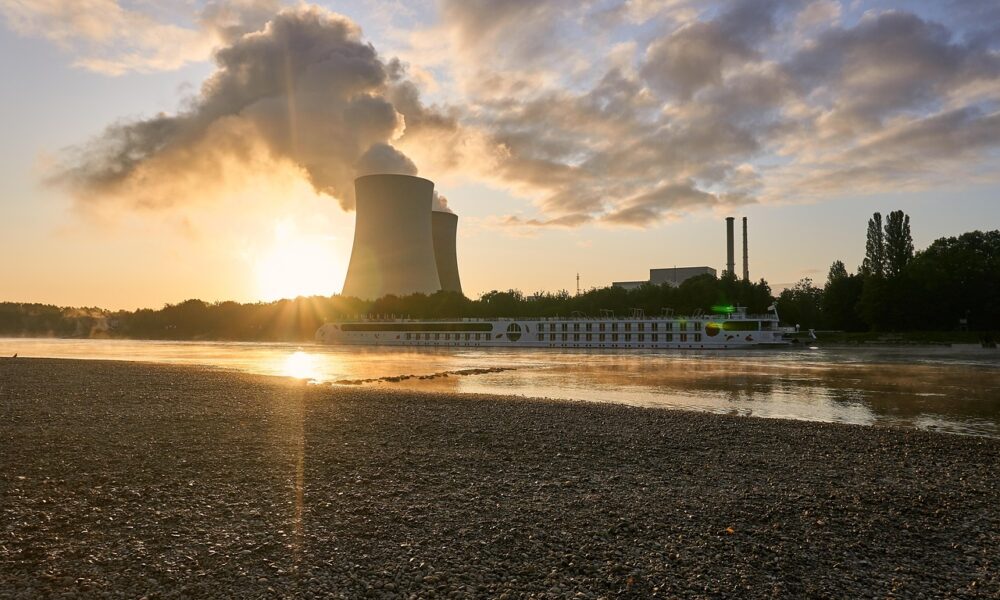 Pad Dunava smanjio proizvodnju Pakš nuklearne elektrane na 240 MW – pad Dunava ugrožava rad nuklearne elektrane Pakš