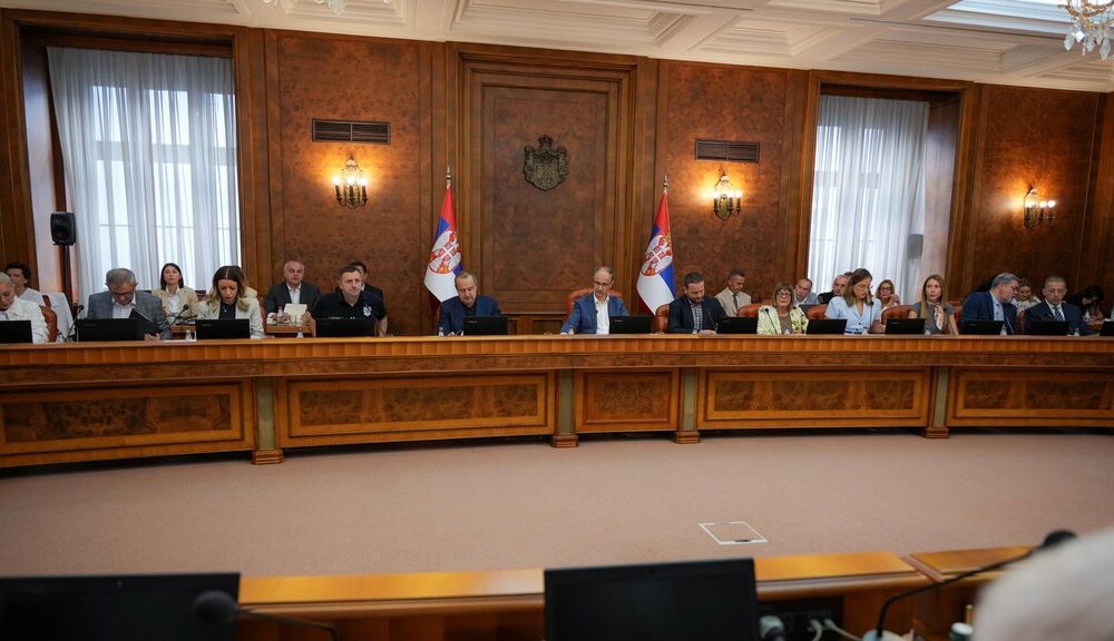 Republički štab za vanredne situacije razmatrao posledice niskog vodostaja Dunava – nizak vodostaj Dunava