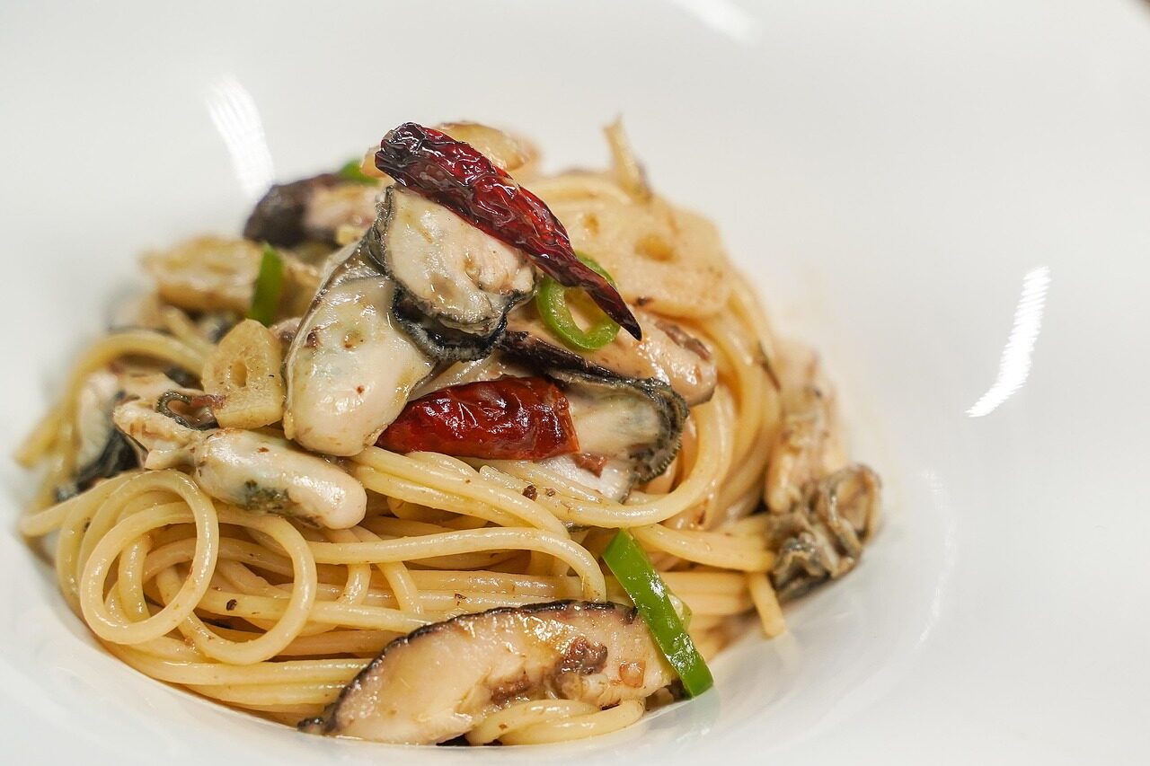 cave, pasta, anchovies, oyster, anchovy pasta, roll the pasta, anchovies pasta, oyster pasta