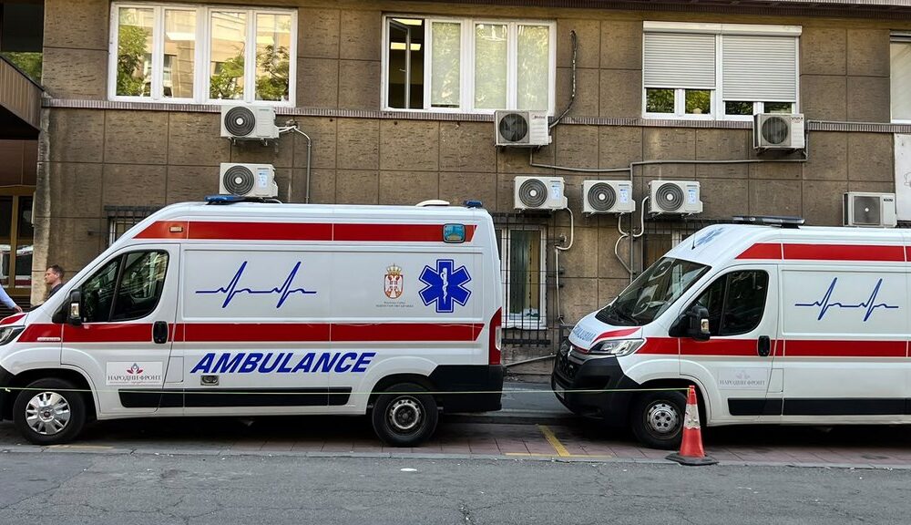 Intervencije Hitne pomoći tokom noći u Beogradu, povređena dva učesnika udesa – intervencije Hitne pomoći u Beogradu