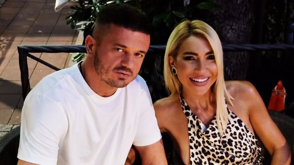 Jovana Jeremić bira venčanicu za gala svadbu na Svetom Stefanu uz osmeh – gala svadba na Svetom Stefanu