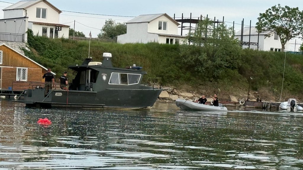 Tela dvojice muškaraca pronađena u vodi kod potonulog splava u Užicu – pronalazak tela u Užicu