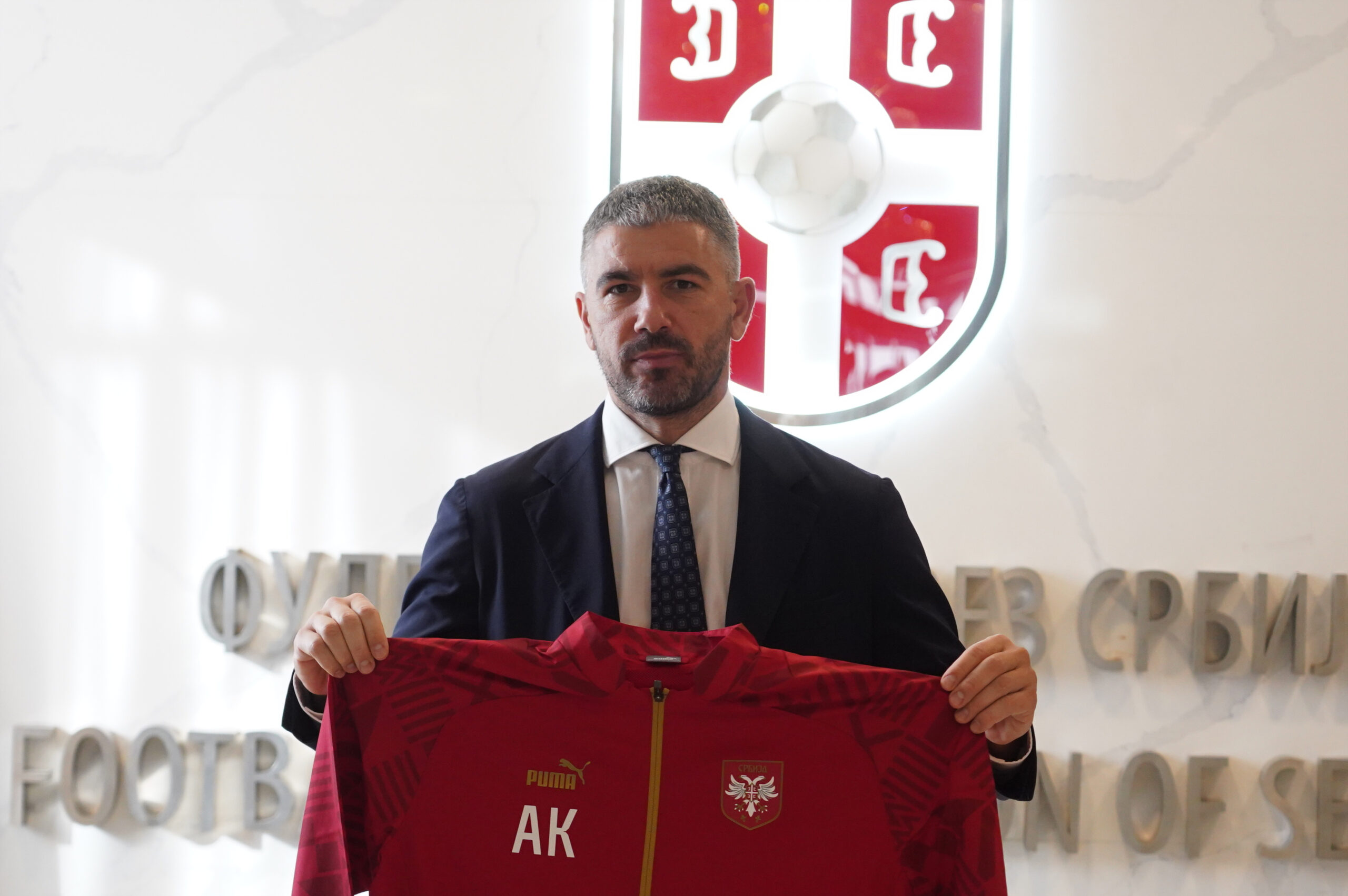Aleksandar Kolarov potpisao profesionalni ugovor sa Čukaričkim