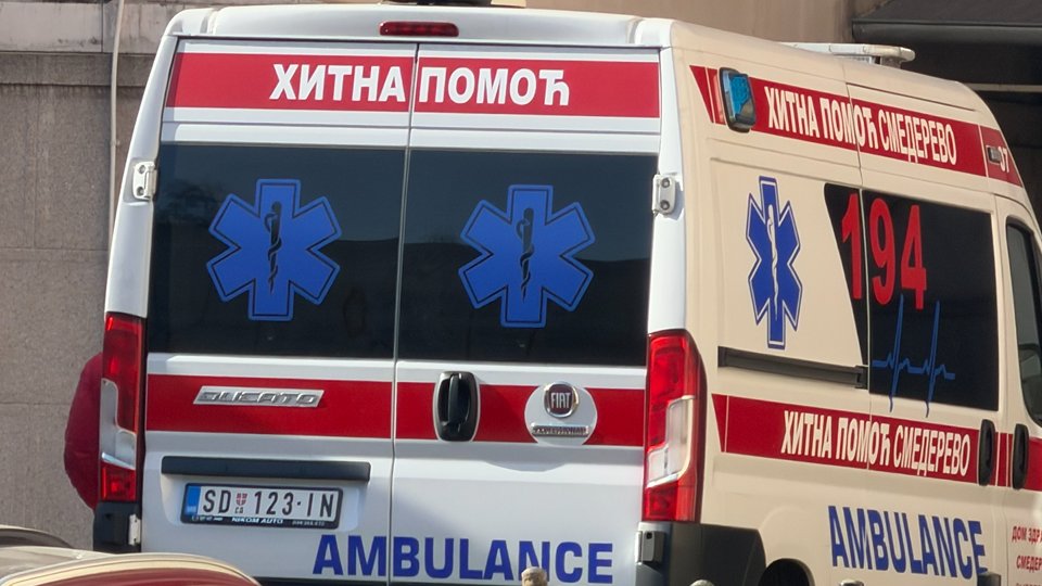 Kamion udario radnike kod Šapca, saobraćaj obustavljen nakon nesreće