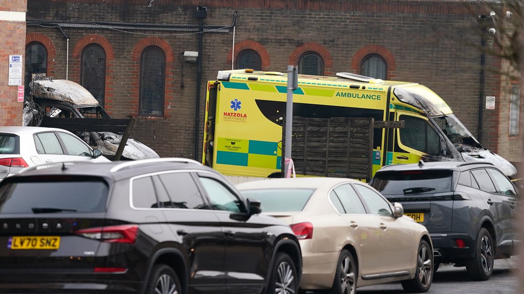 Napad makazama u londonskom Kovent Gardenu, četiri osobe povređene ispred pozorišta