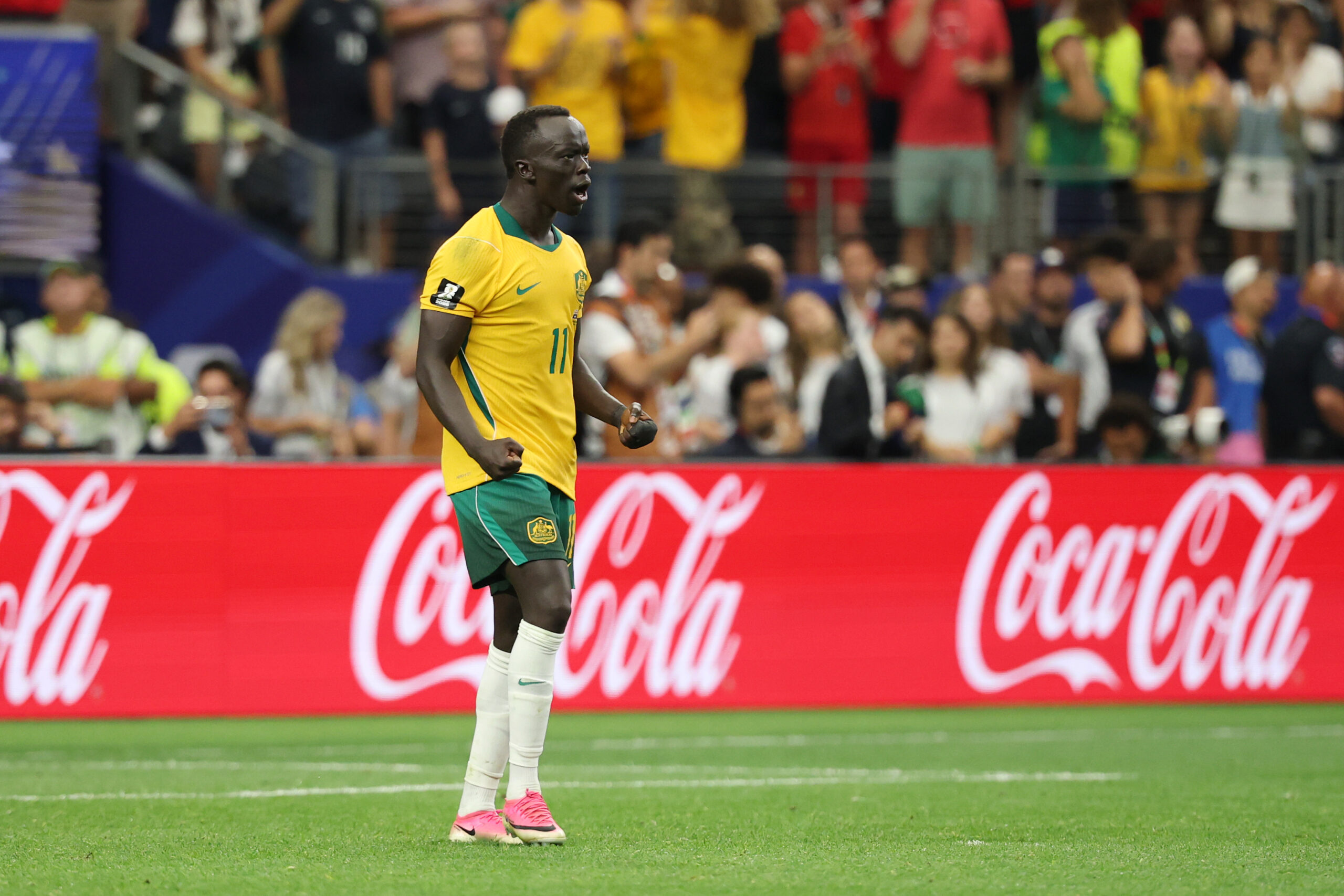 Awer Mabil napustio Castellón i potpisao trogodišnji ugovor sa Melbourne Cityjem