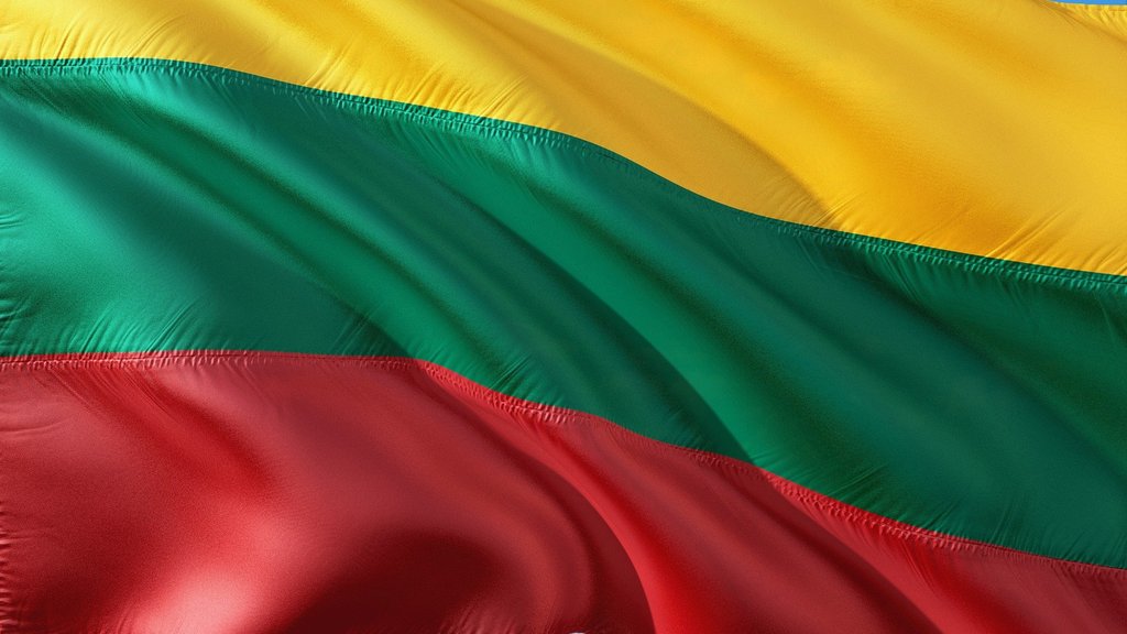 Bivša predsednica Litvanije navodi da je Janukovič odbio sporazum sa EU zbog pretnji