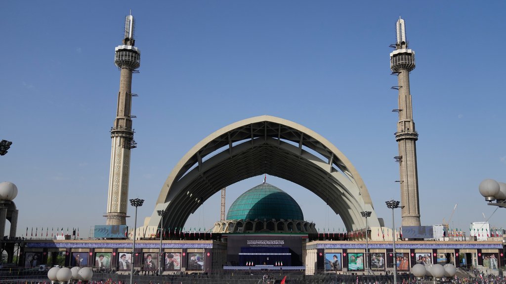 Iran usporava sporazum sa Omanom zbog podela u Teheranu oko Hormuškog tesnaca – Hormuški tesnac