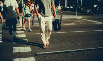 Lagane lanene pantalone u čokoladno braon nijansi iz nove kolekcije – pantalone od lana moda