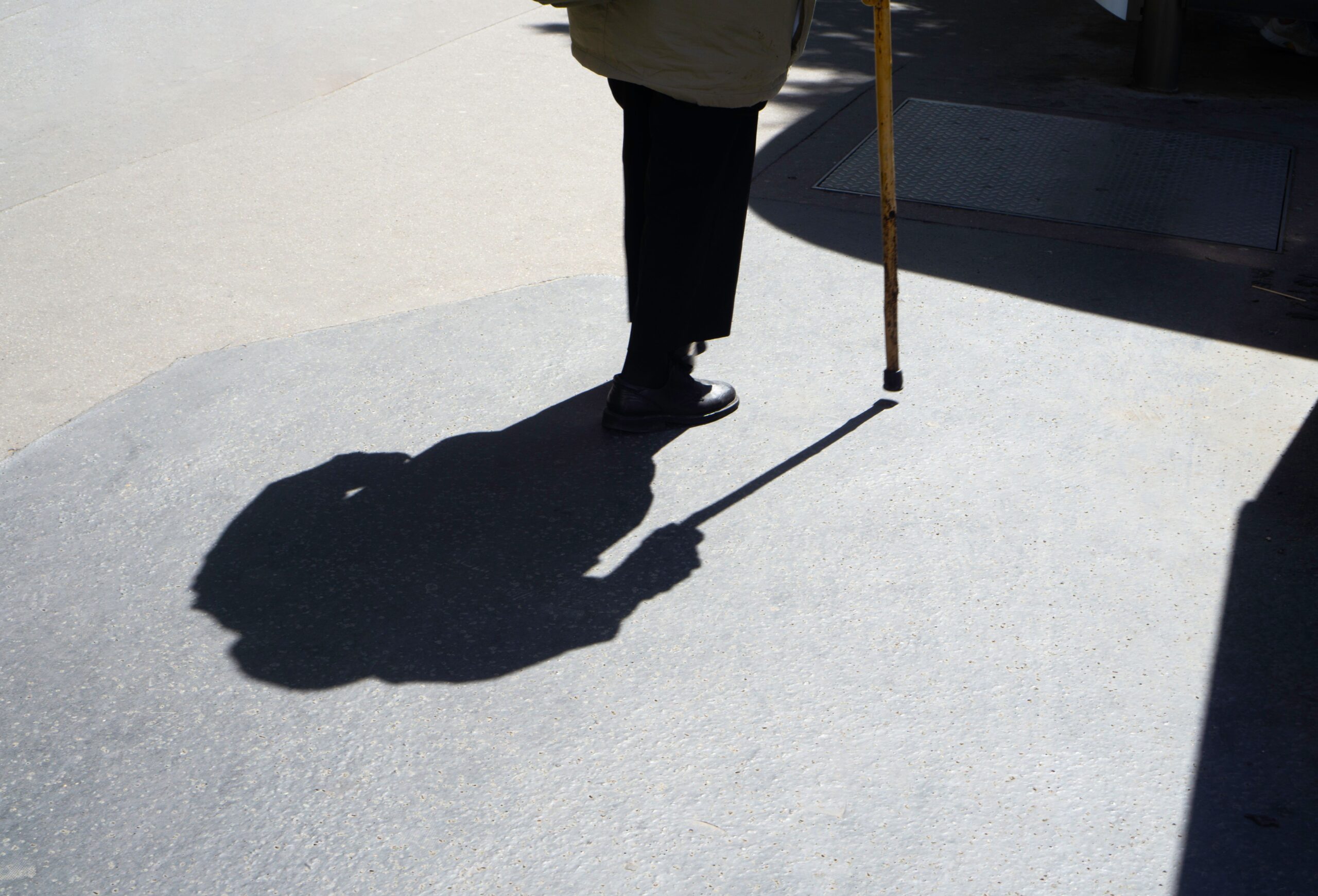 Senator Mič Mekonel napustio rehabilitaciju nakon skoro dva meseca – Mič Mekonel oporavak