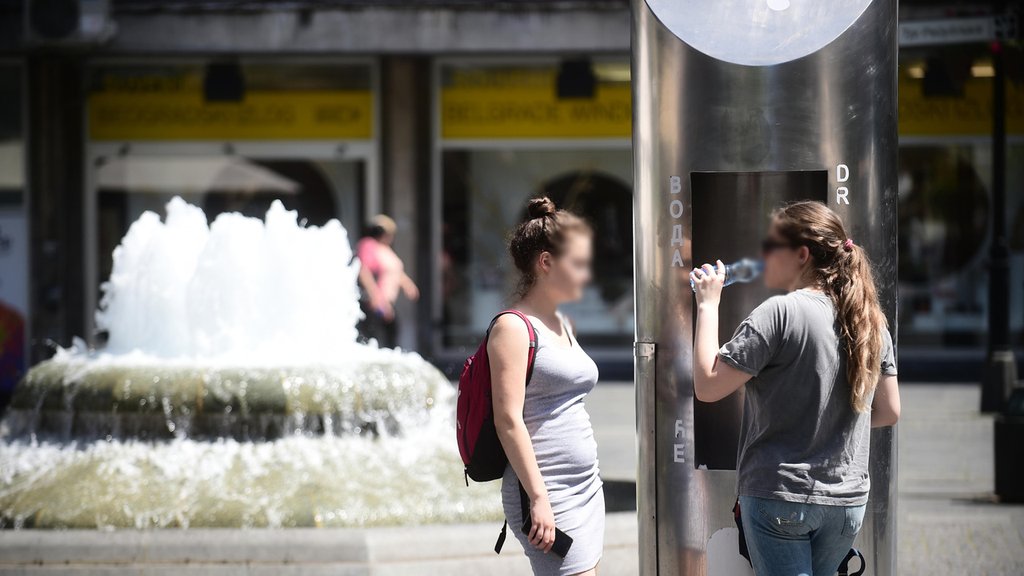 Vreli talas u Srbiji: Sombor dostigao 40 stepeni, crveni alarm širom zemlje – crveni meteo-alarm