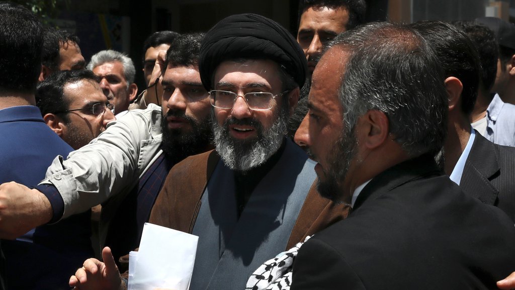Iran suočava sa mogućom promenom vrhovnog vođe zbog kritičnog stanja Modžtabe Hamneija – kritično stanje vrhovnog vođe Irana