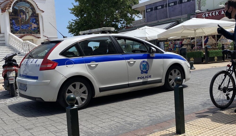 Krađa automobila u Ierisosu: Srpski turisti ostali bez stvari posle kupovine