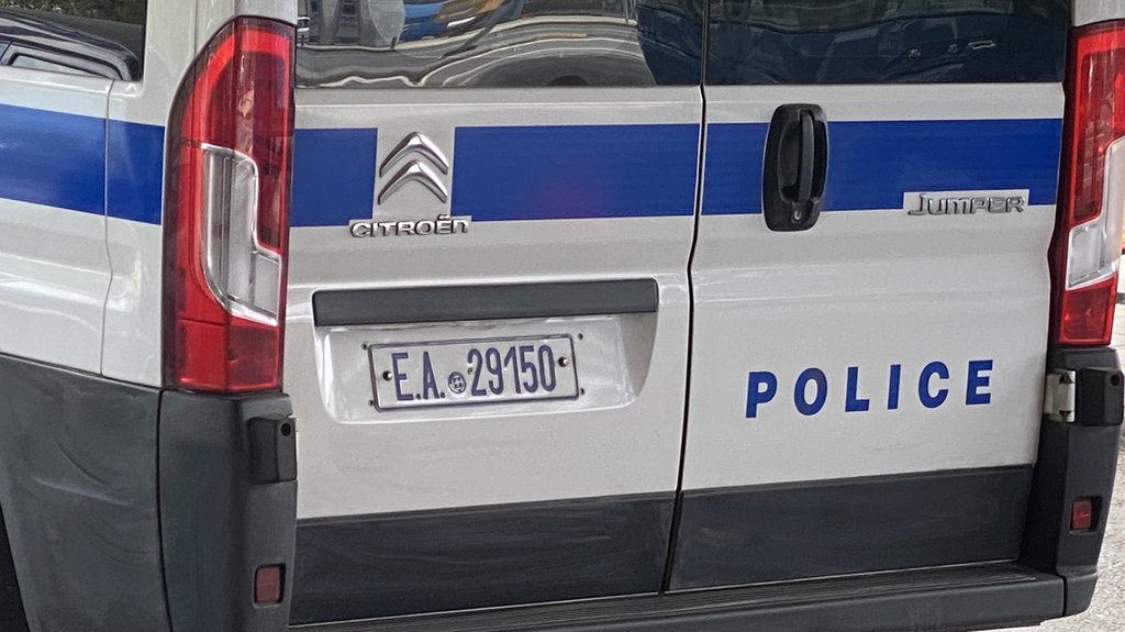 Teška saobraćajna nesreća kod Amfipolisa: Majka i sin poginuli u sudaru sa kamionom – nesreća na putu Amfipolis - Drama
