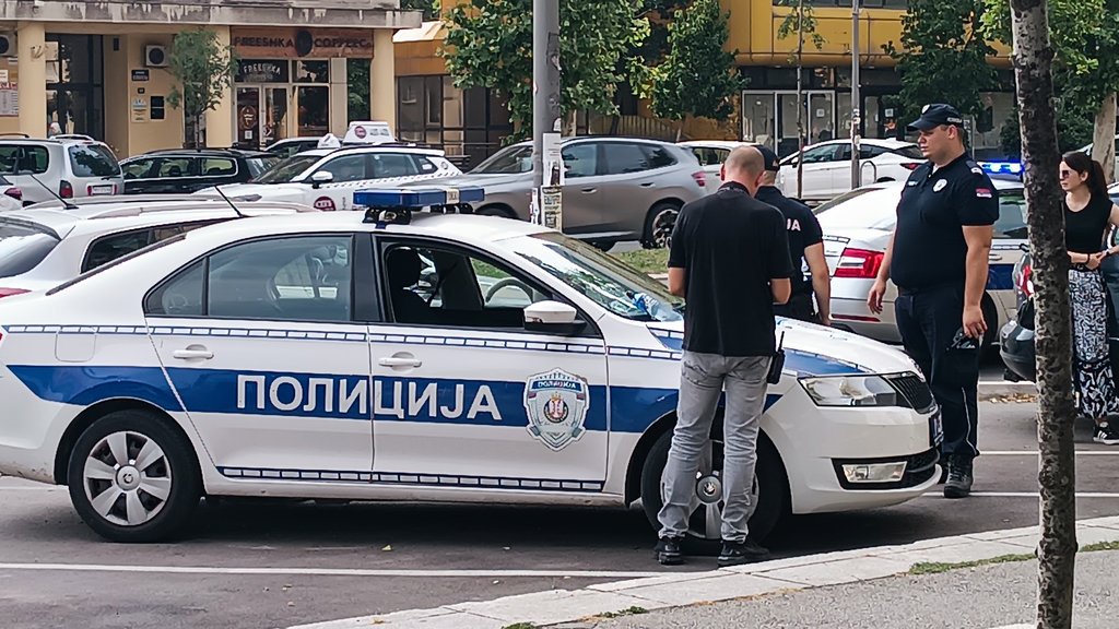 Ekspresna potraga u Novom Sadu: Audi otkrio pljačkaše posle krađe – pljačka restorana u Novom Sadu
