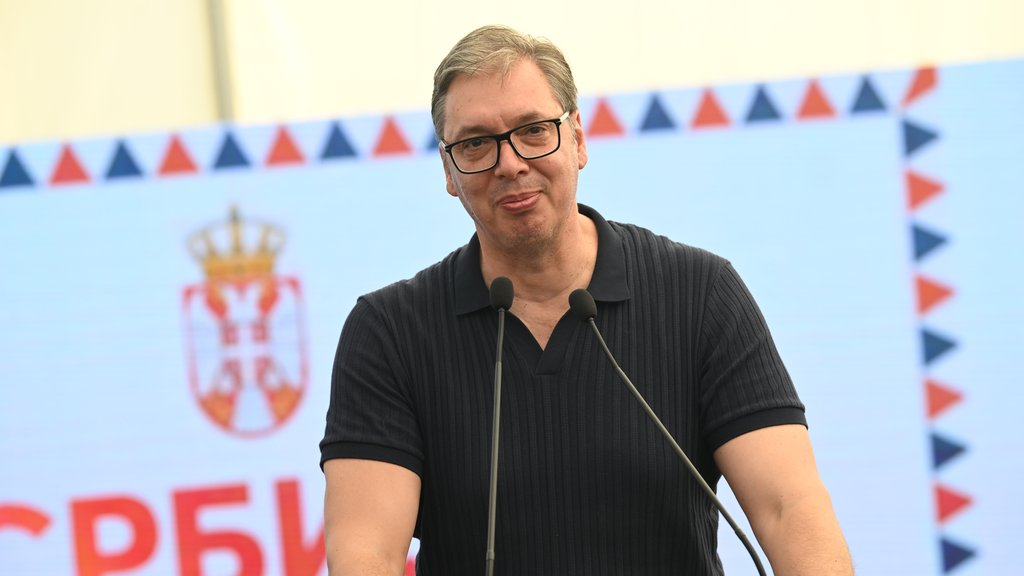 Predsednik Srbije najavljuje izbore najkasnije za tri meseca, građani odlučuju o budućnosti – izbori najkasnije za tri meseca