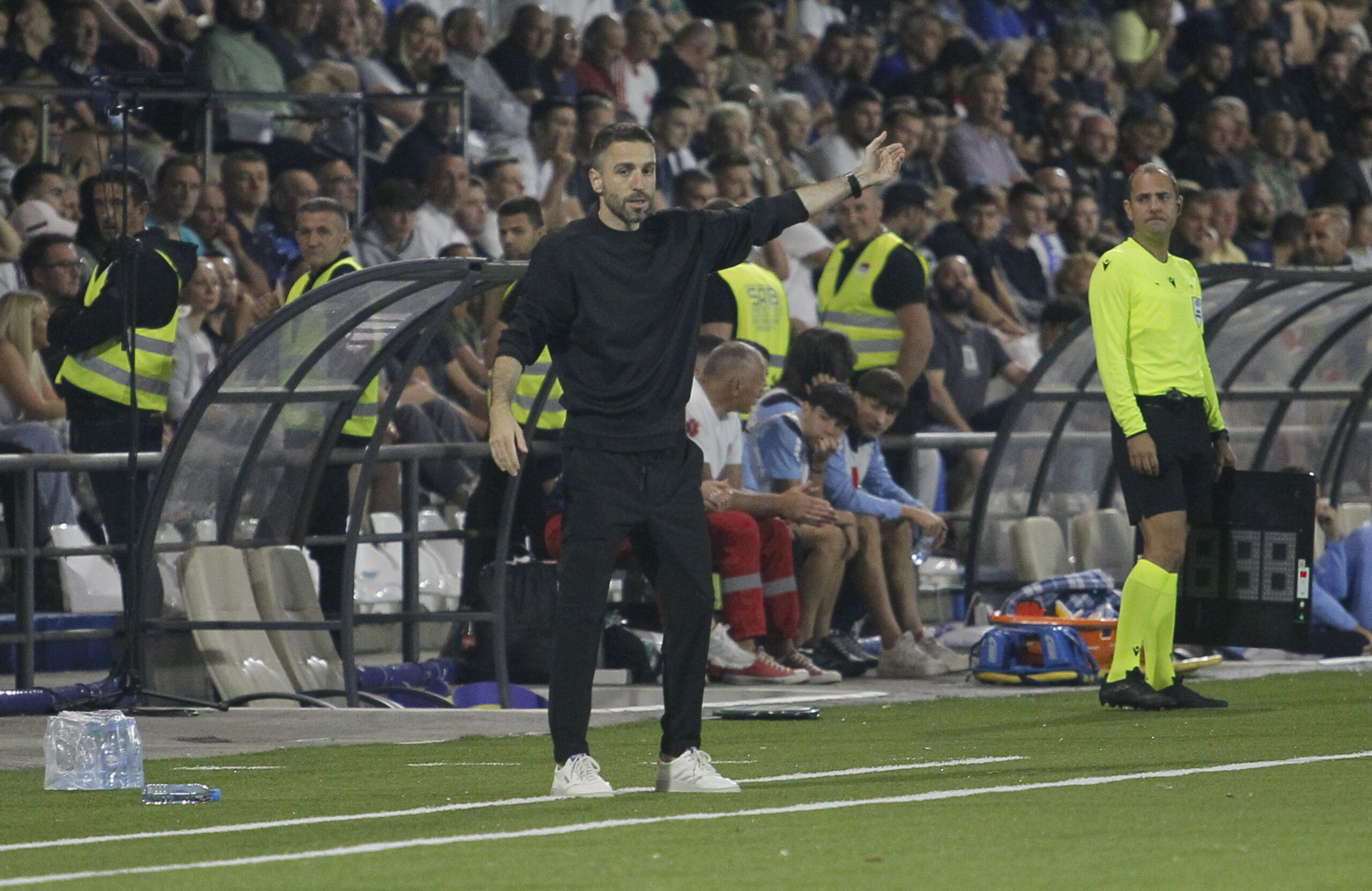 Radomir Koković ostaje na klupi Železničara: Kontinuitet u Pančevu do 2028. (VIDEO)