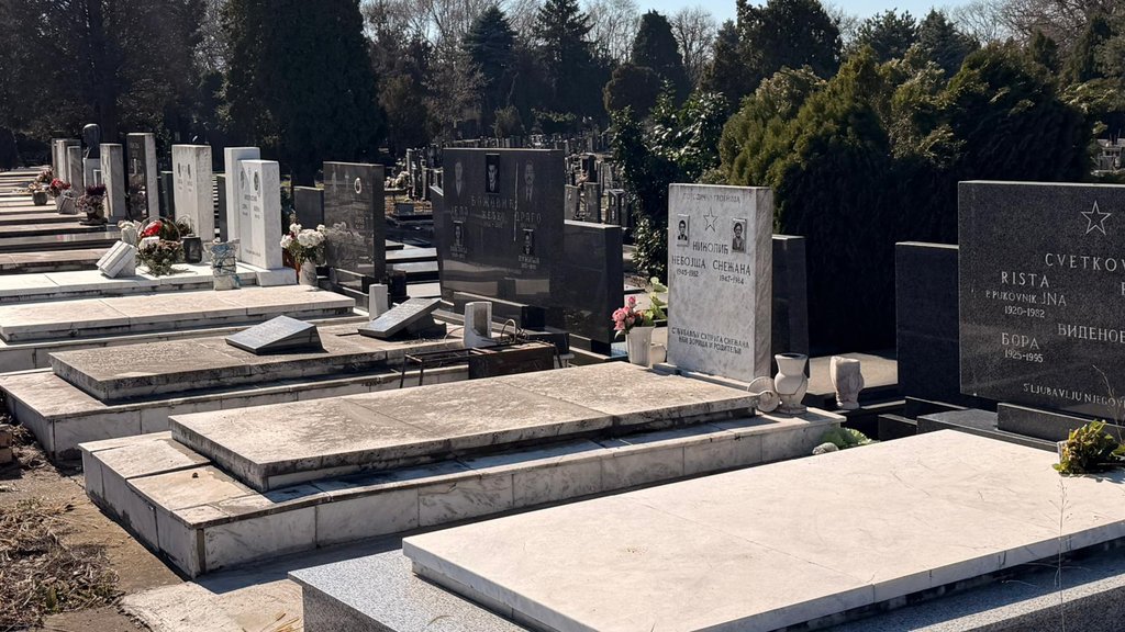Sahranjen putar iz Apatina: Kolege i porodica ga ispratili sa tugom – sahrana putara iz Apatina