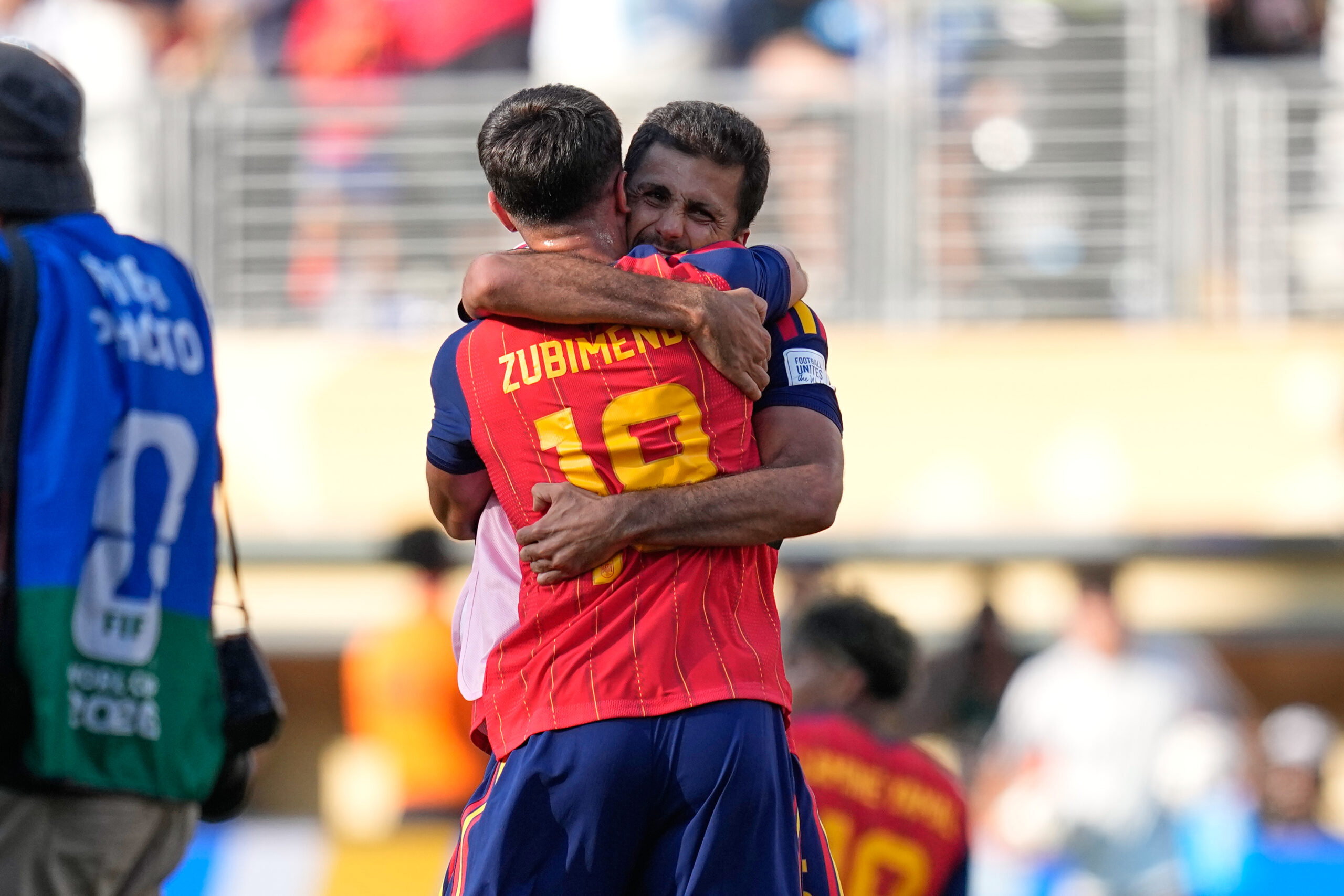 Martín Zubimendi i Mikel Oyarzabal: Svetski šampioni doneli poseban sjaj proslavi u San Sebastijanu