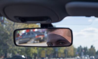 Da li je greh držati krst na retrovizoru automobila: Mišljenje sveštenika i bezbednosni aspekti