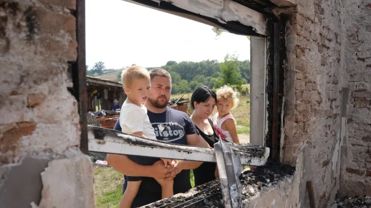 Požar progutao dom Pavlovića kod Gornjeg Milanovca: Borba za novi krov pre zime – požar progutao dom porodice Pavlović