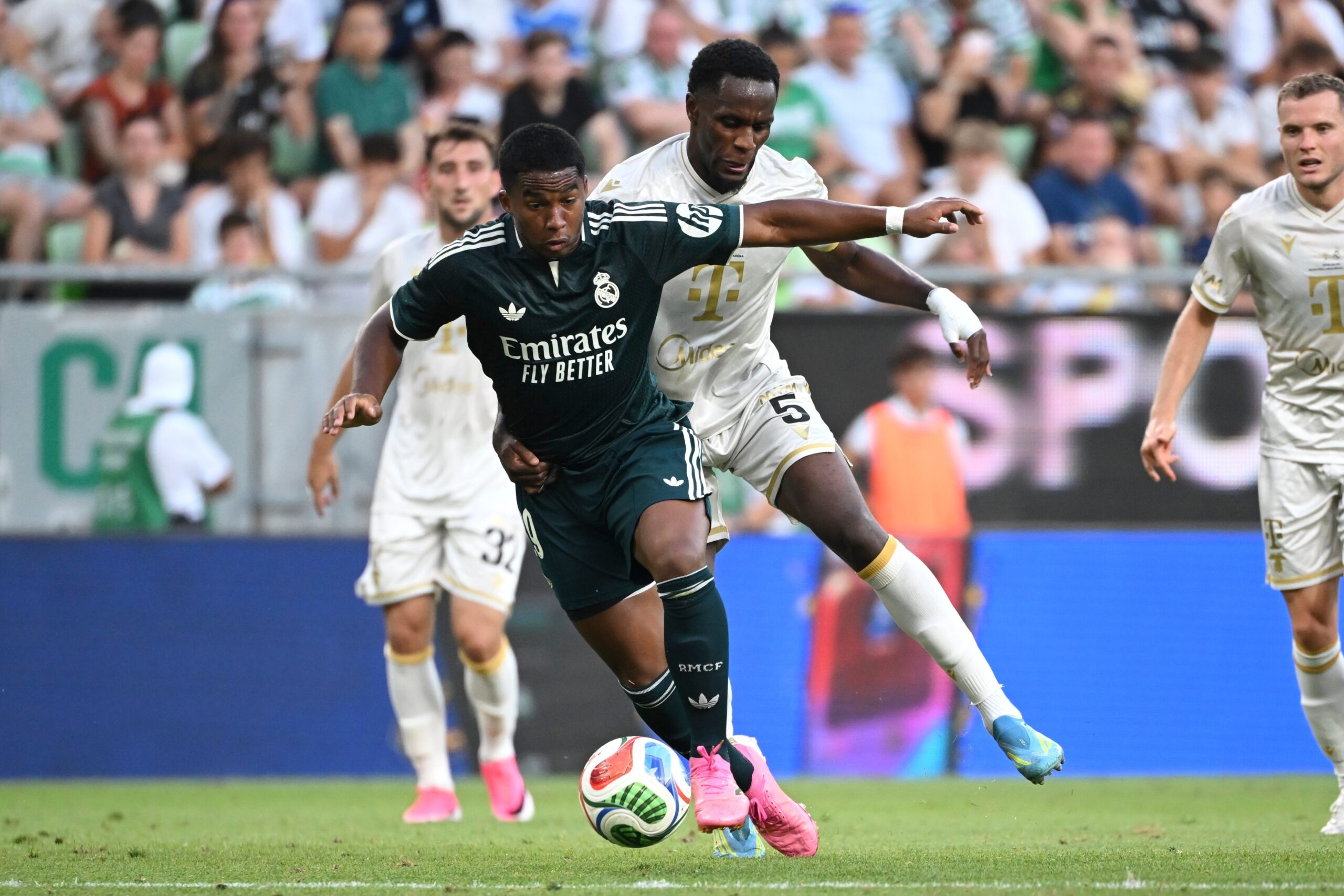 Real Madrid otkrio nove dresove za sezonu 2026/27: Pogledajte ko je dobio koji broj