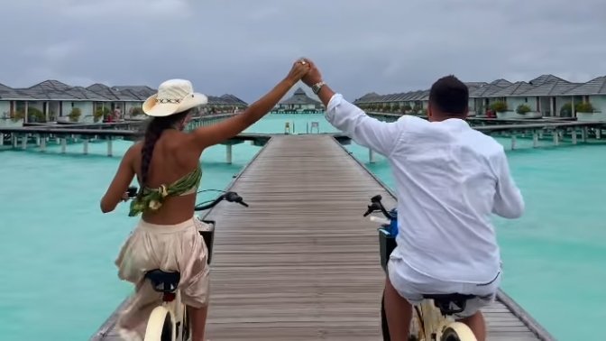 Anđela Đuričić i Gastoz otputovali na Maldive: Luksuz, romantika i neobičan trenutak na odmoru – odmor iz snova na Maldivima