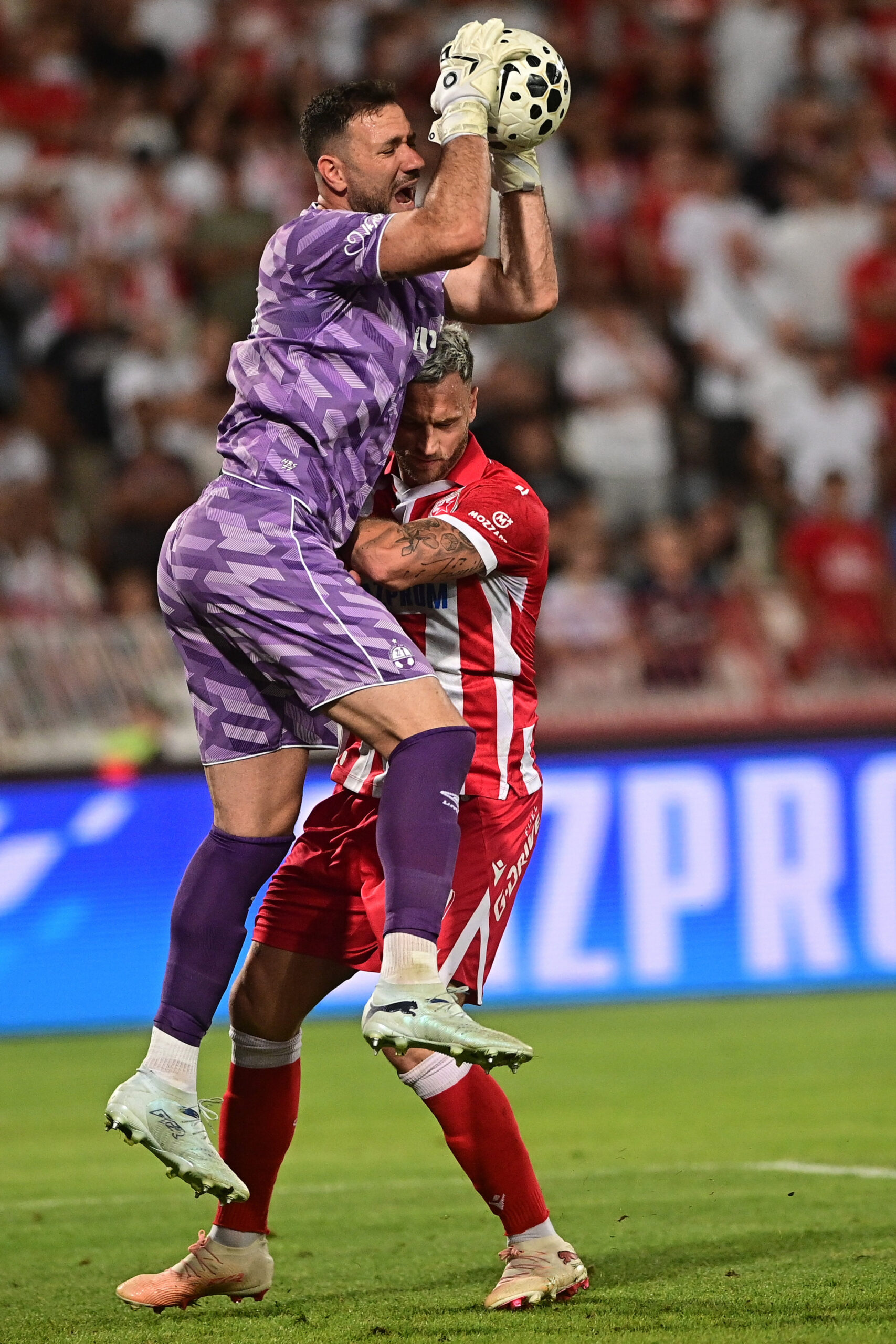 Crvena zvezda eliminisana iz Lige šampiona: Bez izjava posle poraza od Hapoela