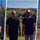 Miloš Vučević učestvovao u berbi šljiva u Rači i pohvalio domaću šljivovicu – Vučević u Rači