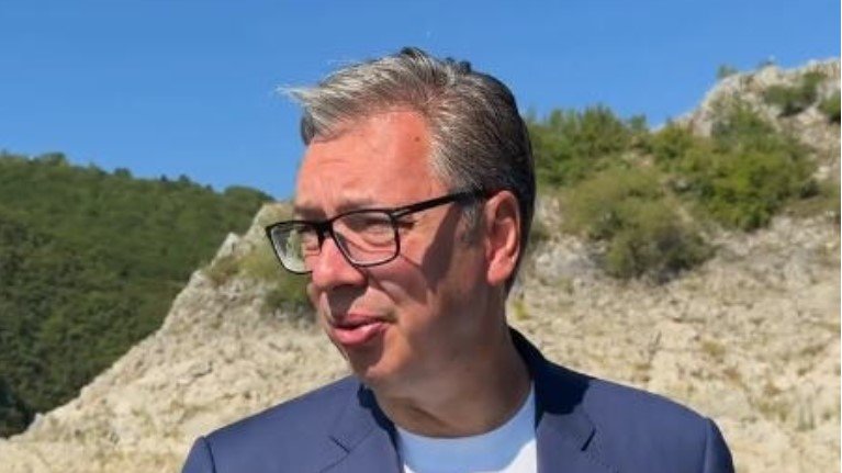 Predsednik Vučić započeo obilazak jugozapadne Srbije posetom Uvcu
