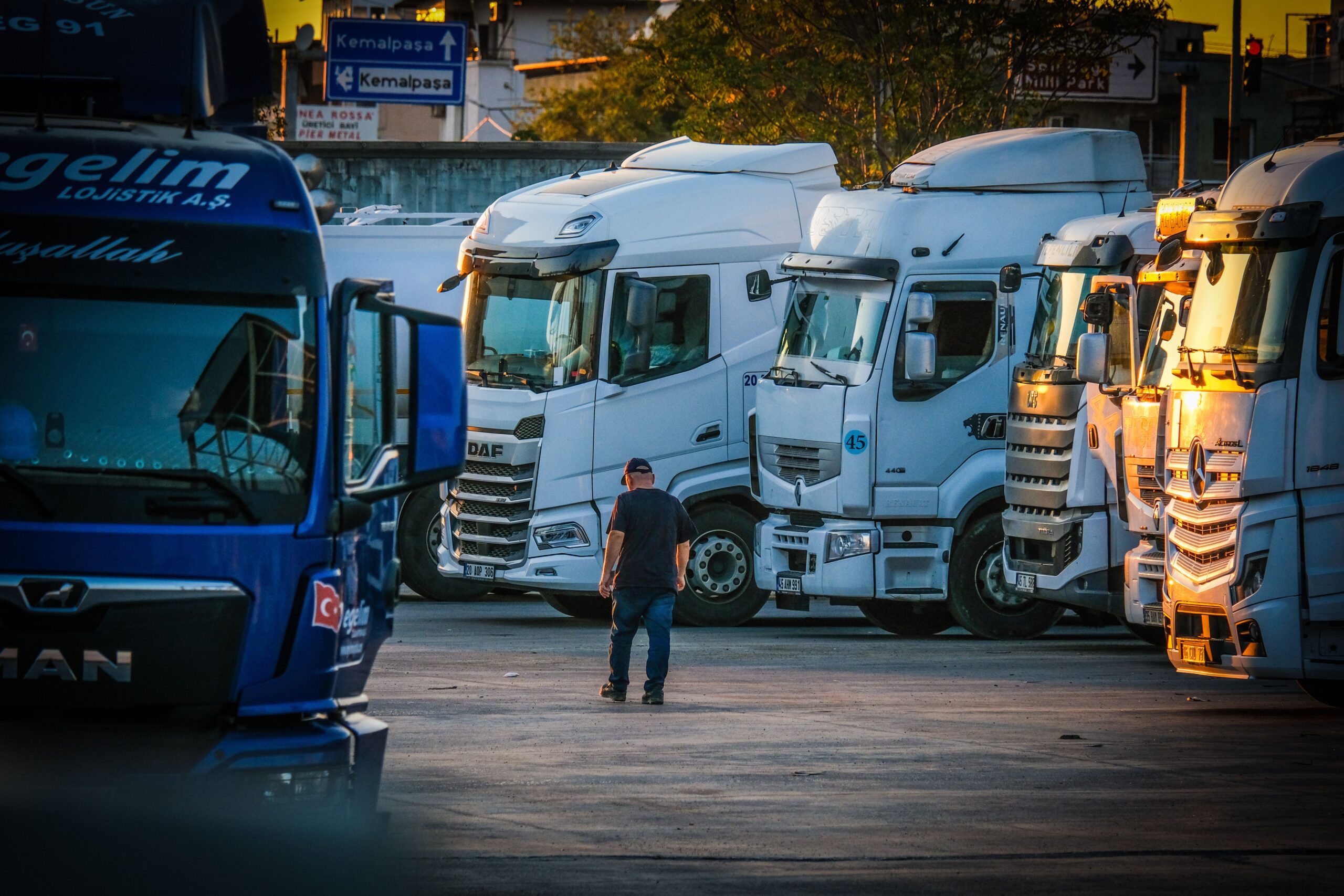 Transportni sektor u Srbiji sprovodi anketu o ograničenju boravka vozača u Šengenu – anketa o ograničenju boravka