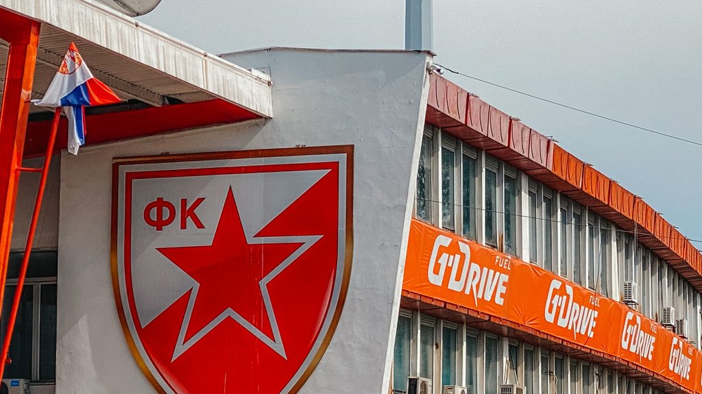 Crvena zvezda mora brzo do novog trenera: UEFA postavila rok, Stankovićev naslednik poznat do petka – minimalan rok UEFA