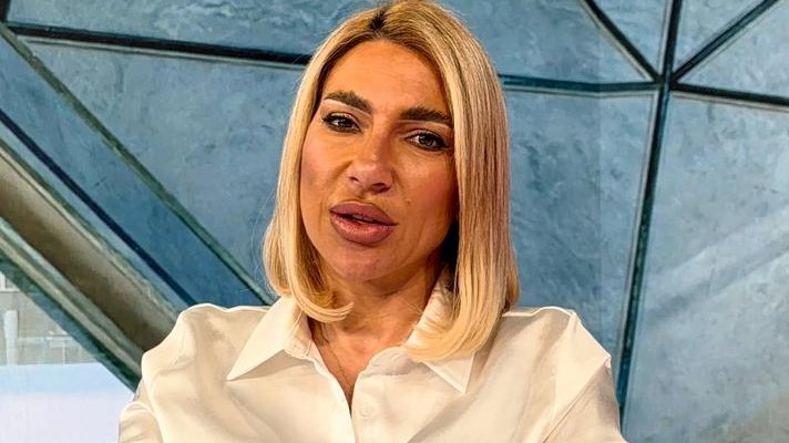 Jovana Jeremić otkrila razloge odsustva: Voditeljka najavila povratak posle operacije – Jovana Jeremić operacija grudi