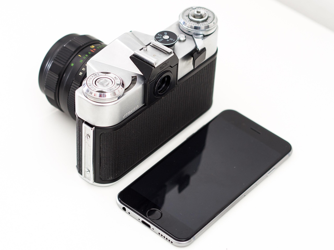 Pixel 11 donosi Instant Night Sight i veće senzore u sistemu kamera
