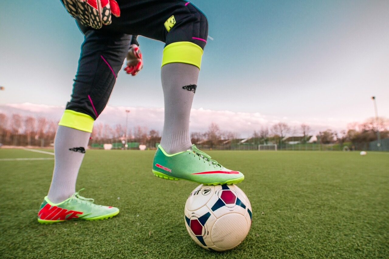 football, soccer, sports, footballers, goalkeeper, door husband, keeper, ball sports, football boots, support, balls, playing field, football, football, football, football, soccer, soccer, soccer, soccer, soccer