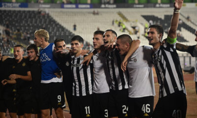 Neobične scene pred duel Tobol – Partizan: Teren u Kazahstanu ručno markiran neposredno pre meča – Partizan Tobol Liga konferencija