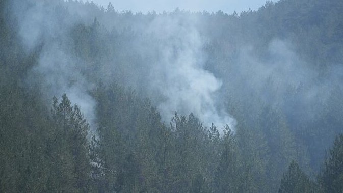 Požari u okolini Nevesinja prete selu Humčani, vatra pod kontrolom