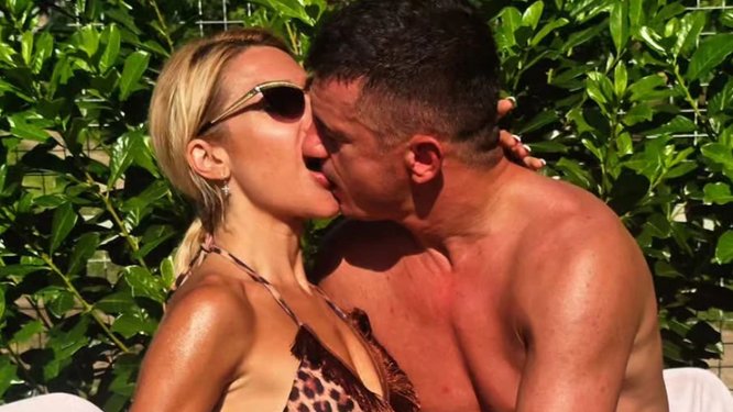 TIGAR SE NIJE POJAVIO NA KLINICI, ALI JE POSLAO PORUKU: Jovana Jeremić pred operaciju grudi dobila podršku na Instagramu (FOTO) (VIDEO) – operacija grudi Jovane Jeremić