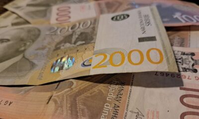 Isplata pomoći roditeljima osnovaca u Nišu: Kada novac stiže na račune i ko ima pravo na dodatak