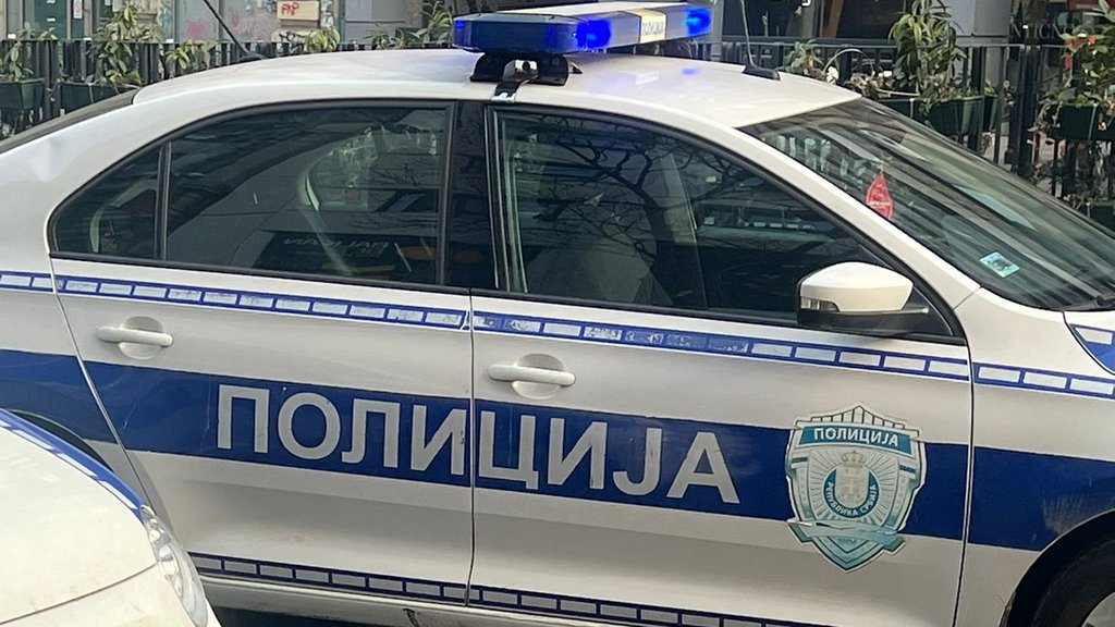 Saslušan muškarac posle napada na Dorćolu: Ranio jednog, drugog udario pištoljem – napad na Dorćolu