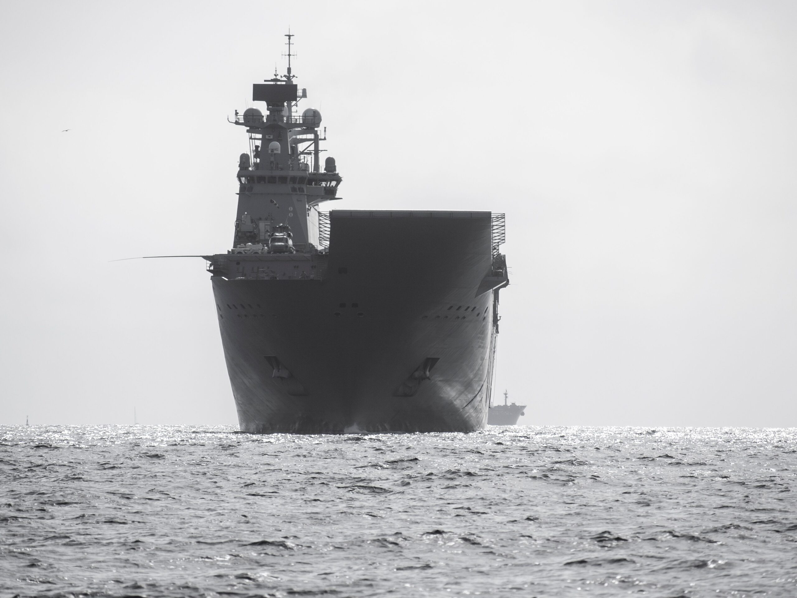 Zabrinutost zbog dugog razmeštaja posade USS Abraham Lincoln – posada USS Abraham Lincoln