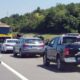 Automobil udario u kamion u Zemun Polju: Dvoje povređeno, prebačeni u bolnicu – sudar automobila i kamiona