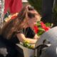 EMOCIJE NA NOVOM GROBLJU: Mala Cana ostala uz grob Andrije Bajića dok su ćerke otišle sa pomena (VIDEO) – pomen Andriji Bajiću