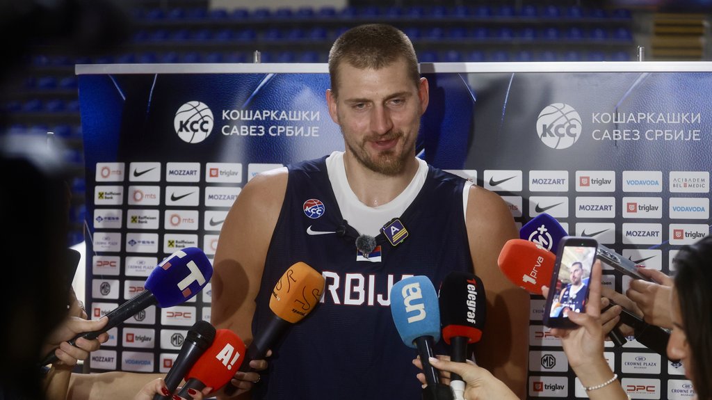 Nikola Jokić pokazao skromnost u Somboru i obradovao frizera – Nikola Jokić Sombor